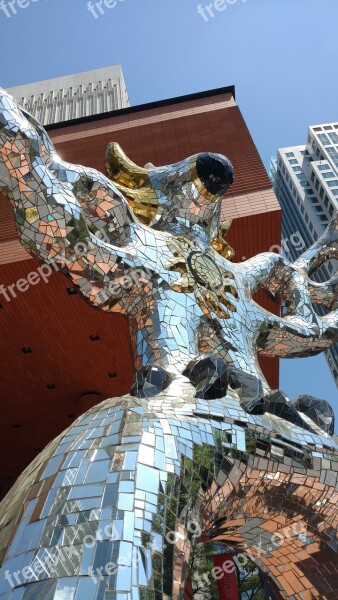 Mirrored Bird Statue Mirror Reflection