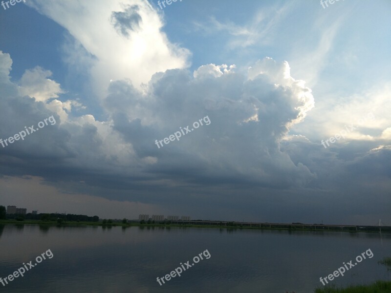 Blue Sky White Cloud Jiang Water Fresh