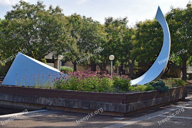 Civic Center Garden Area Civic Center Oak Ridge Tennessee Blue Curving Sculpture