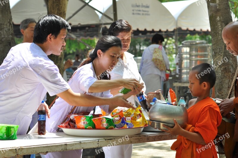 Buddhism The English Buddhists Thailand Alms