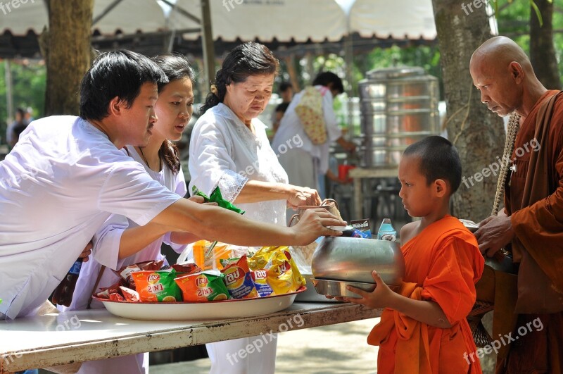 Buddhism The English Buddhists Thailand Alms