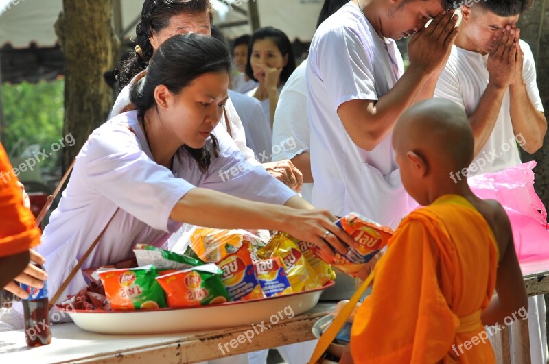 Buddhism The English Buddhists Thailand Alms