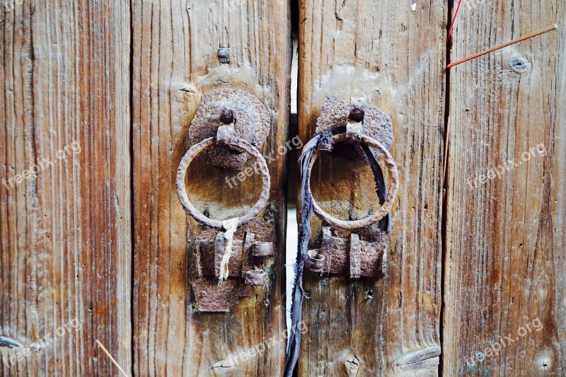 China Chaozhou Door Rusty Wood