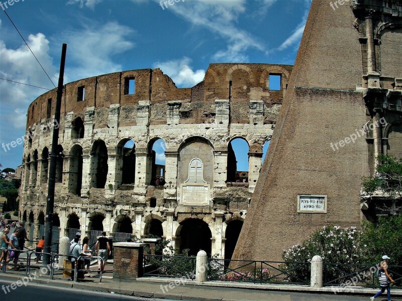 The Coliseum Rome Monument Free Photos