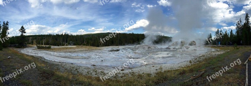 Yellowstone Geyser Steam National Park