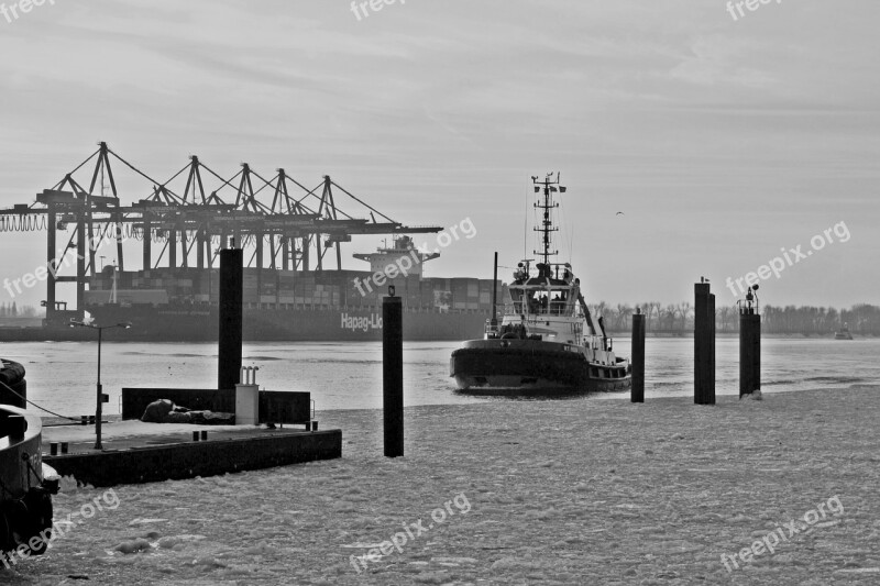 Harbour Cruise Port Motifs Monochrome Black And White Bad Weather Photography