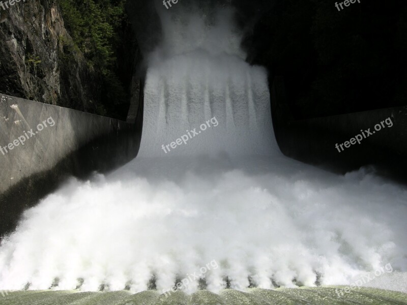 North Vancouver Cleveland Dam Dam Control Flow Whitewater Free Photos