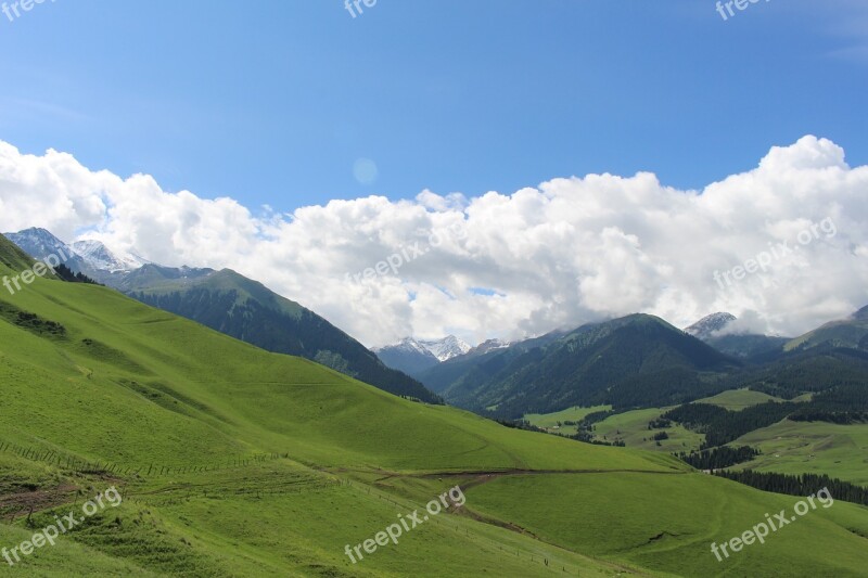 Prairie The Scenery In Xinjiang Free Photos