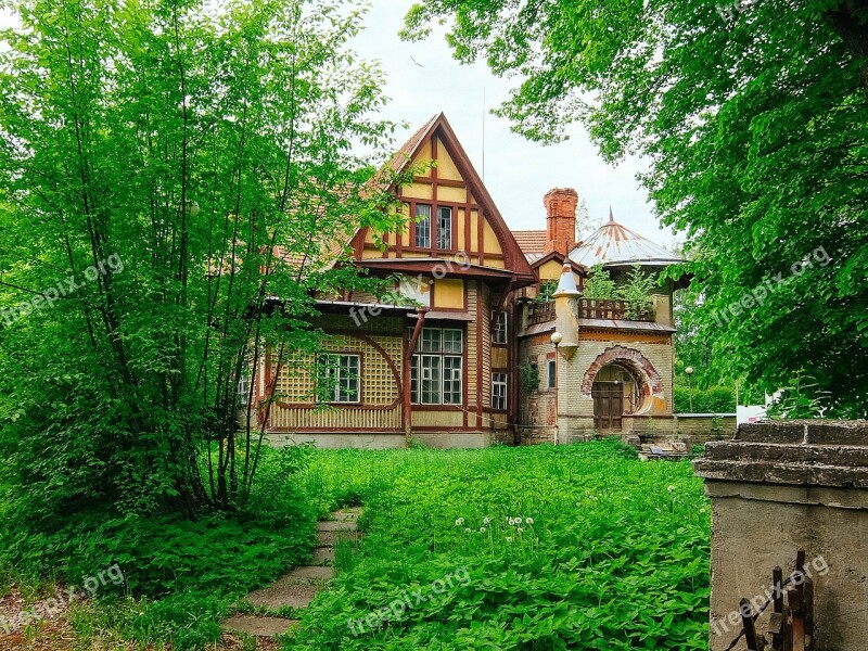 Dacha Building House The Destruction Of Old