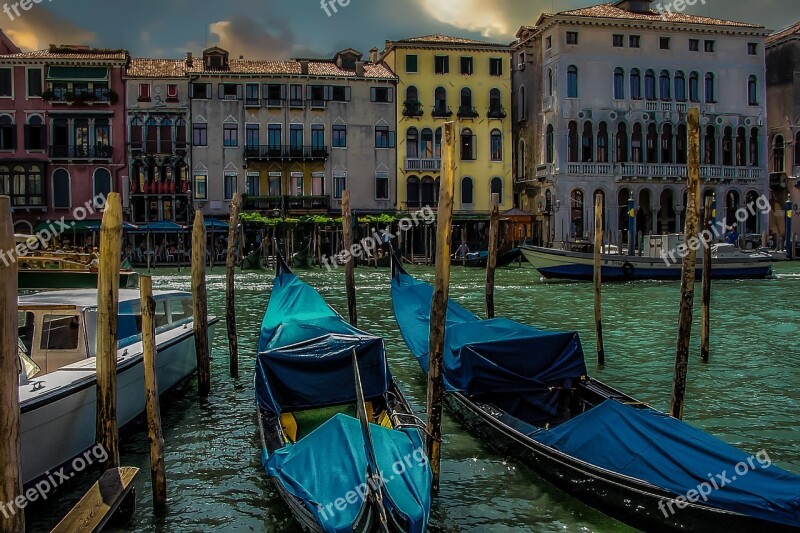 Venice Venetian Evening Moonlight Gondola