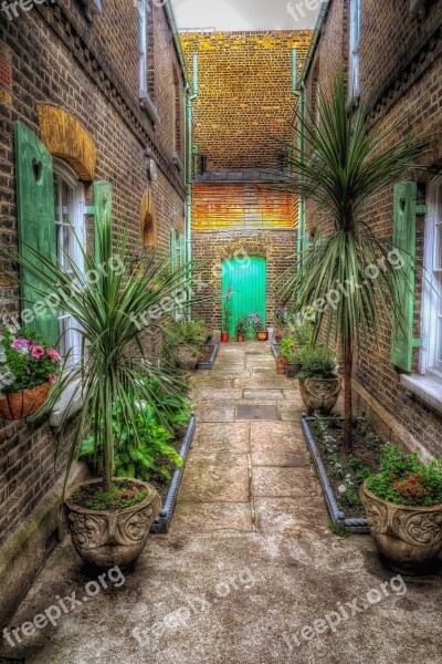 London Garden Mews Kensington Capital