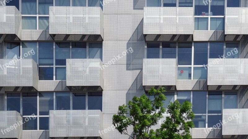 Lyon Confluence Facade Balcony Architecture