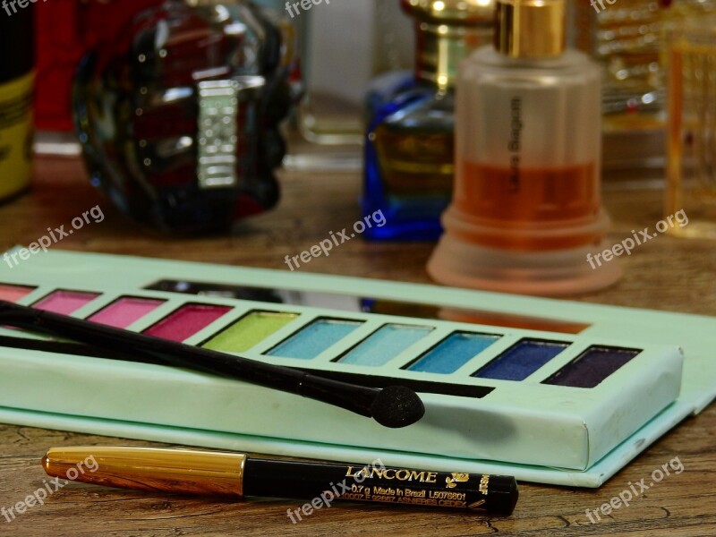 Cosmetics Make Up Eye Shadow Brush Schmink Brush