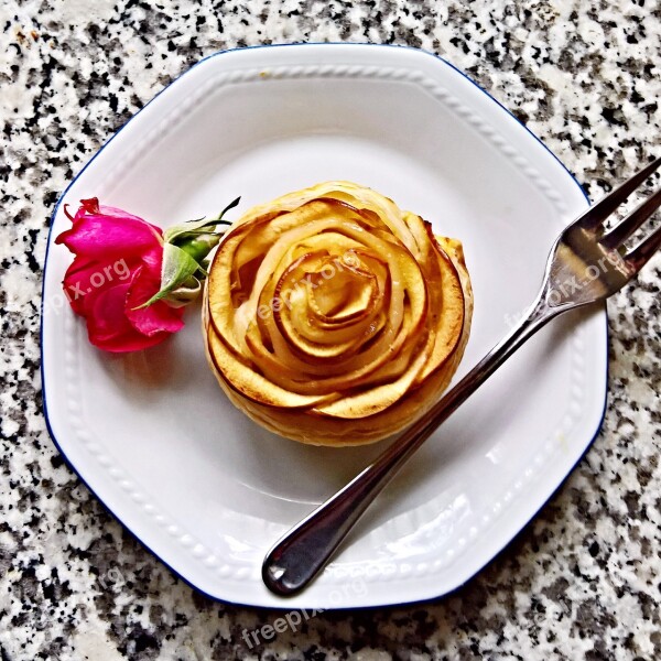 Apple Rose Tarts Pastries Puff Pastry Apple Rosettes Apple Muffins