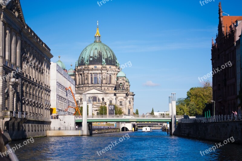 Berlin Spree Places Of Interest Capital River