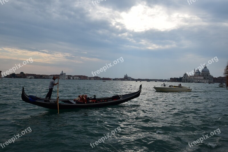 Venice Gondola Gondolier Boat Travel