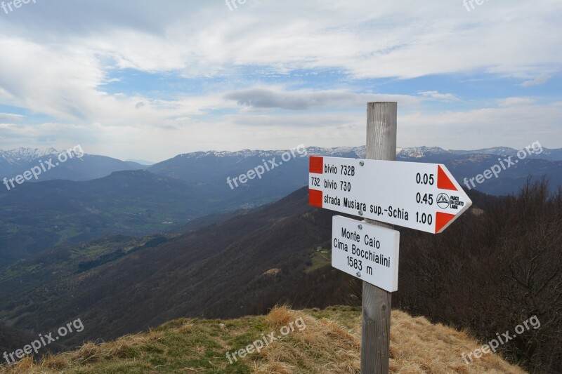 Schia Monte Caio Trail Signage Excursion