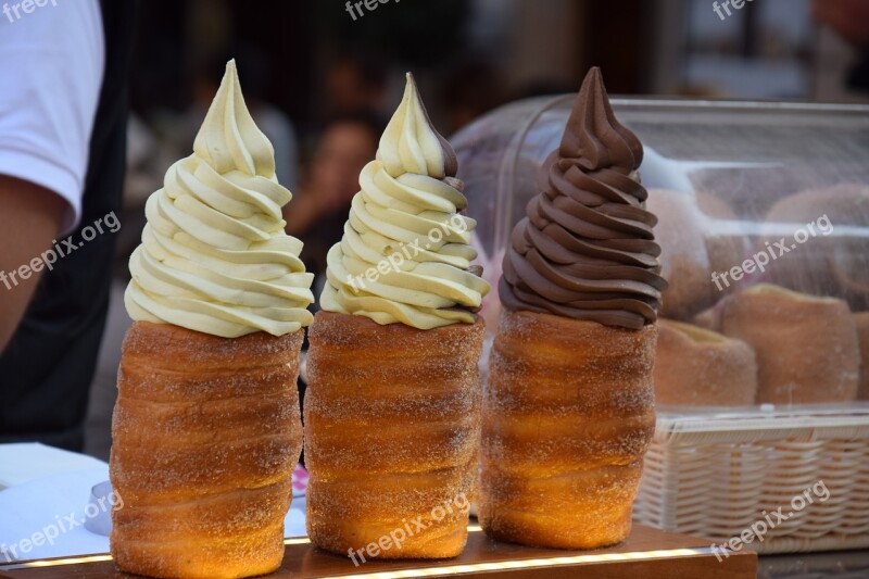 Prague Czech Republic Trdelník Tourism Cooking