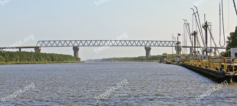 North America Brunsbüttel Germany Ship Station Investors High Bridge