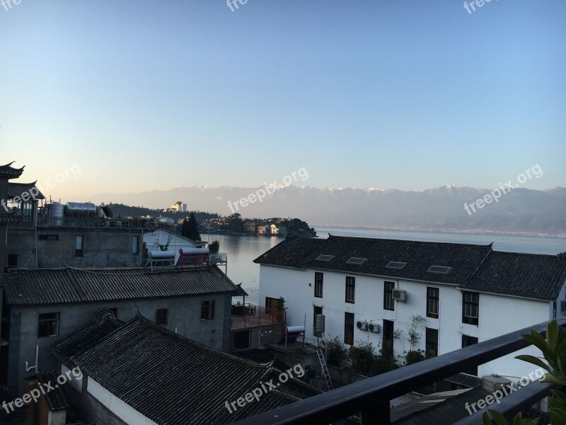 Erhai Lake Early In The Morning Distance Free Photos