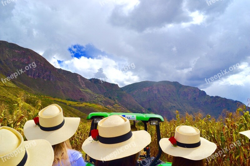 Peru Cusco Machu Picchu Sacred Valley Ollantaytambo