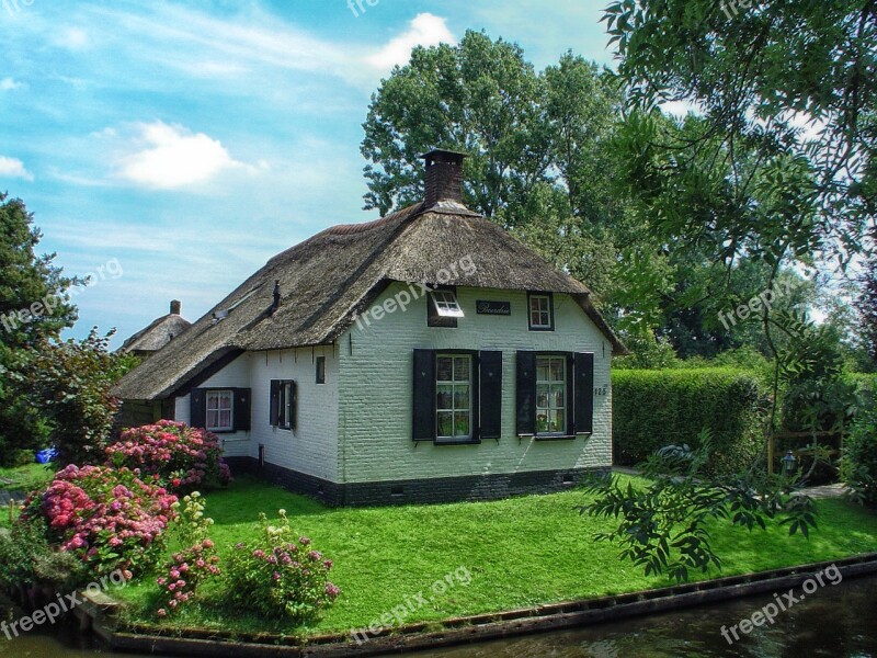 Giethoorn Farm House Cottage Village