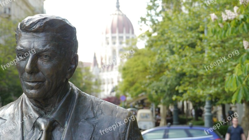 Budapest Statue Ronald Reagan Parliament Free Photos