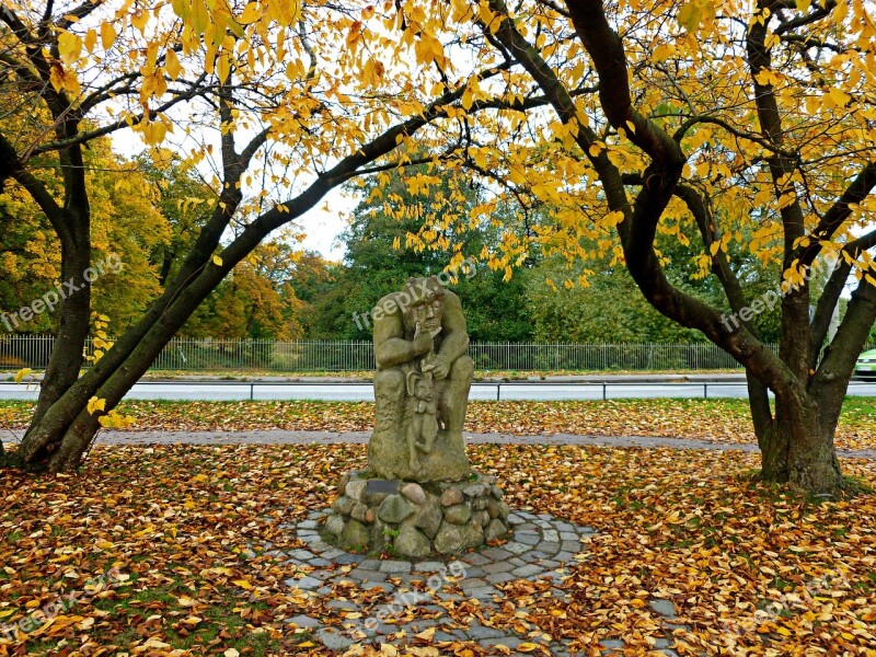 The Devil's Bridge Statue Stone Figure Legend Mythical Creatures