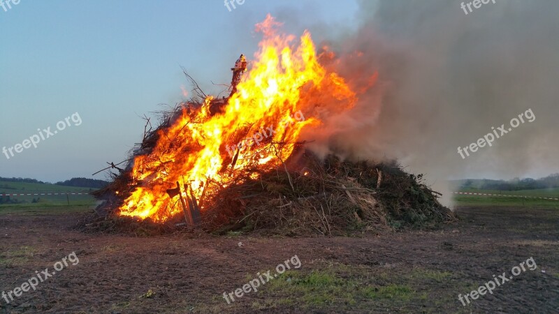 Witch Fire Saale-holzland-kreis Thuringia Germany Tradition Free Photos