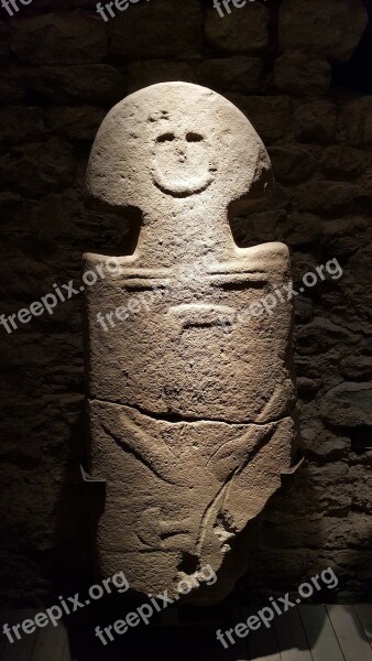 Statues Stele Lunigiana Pontremoli Tuscany