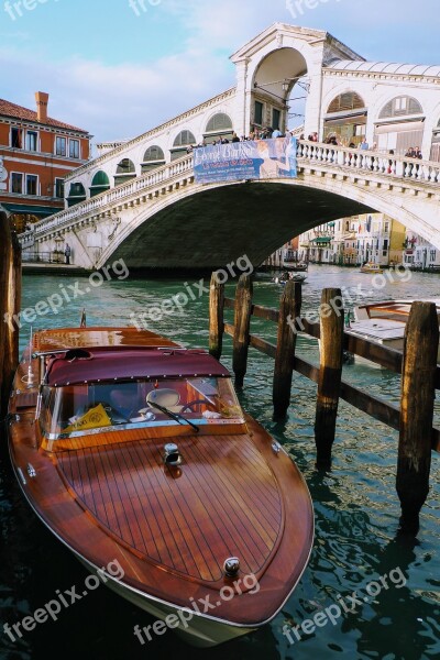 Venice Rialto Bridge Boats Channel