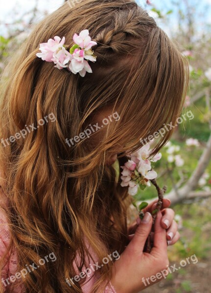 Girl Portriat Flowers Young Lady