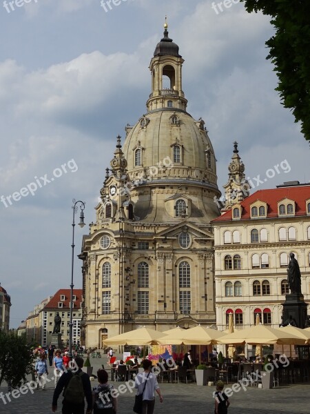 Dresden Frauenkirche Terrassenufer Altstadt Germany