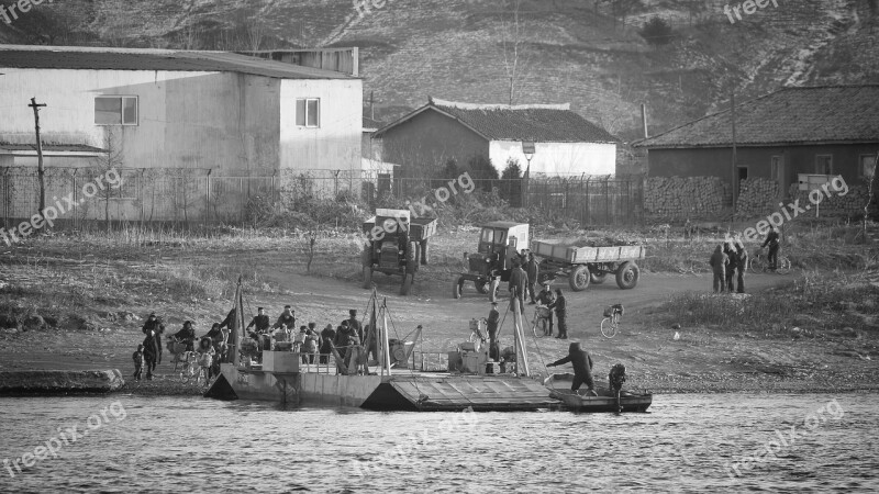 Poor People Yalu River North Korea Free Photos