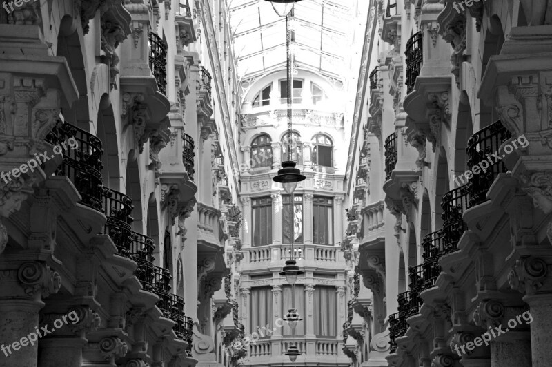 Passage Lodares Albacete City Monument