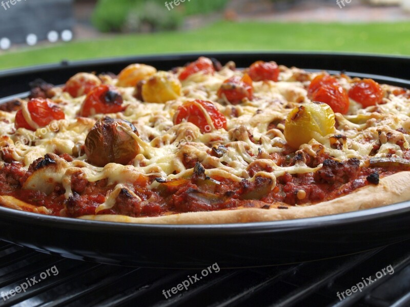 Pizza With Minced Meat Bbq Pizza Pizza From The Grill Pizza Grill