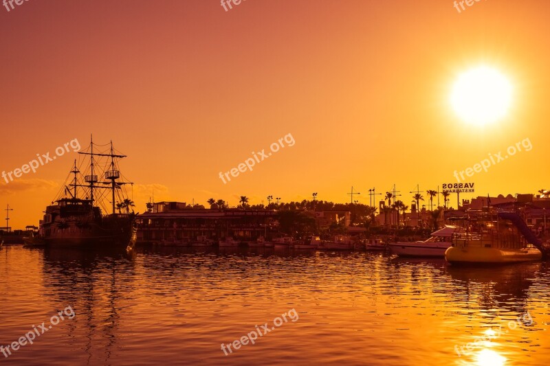 Harbor Sunset Sunset Colors Boats Evening