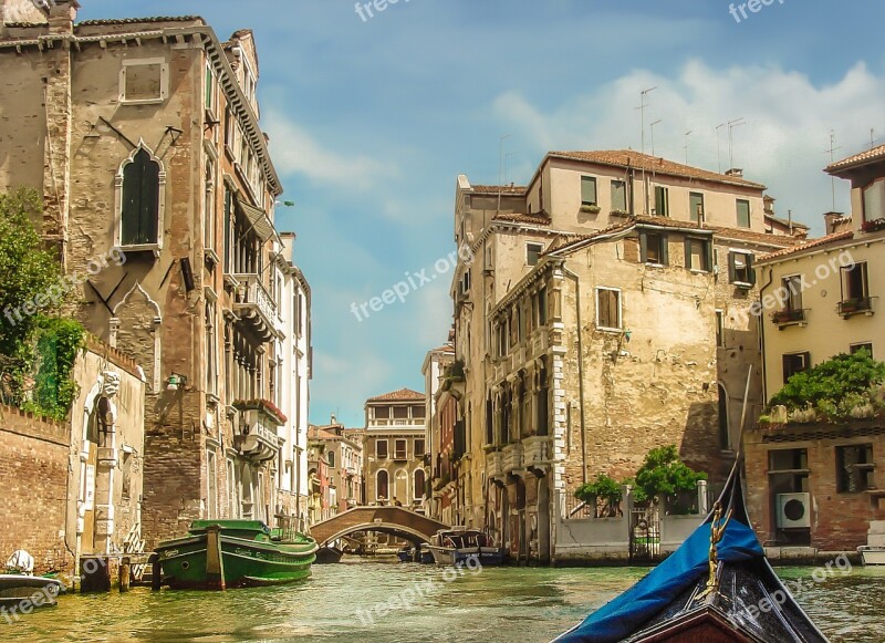 Venice Gondola Ride Boat Tour