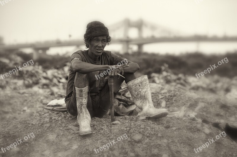 Philippines Poverty Garbage Collector Cebu City Disposal Site