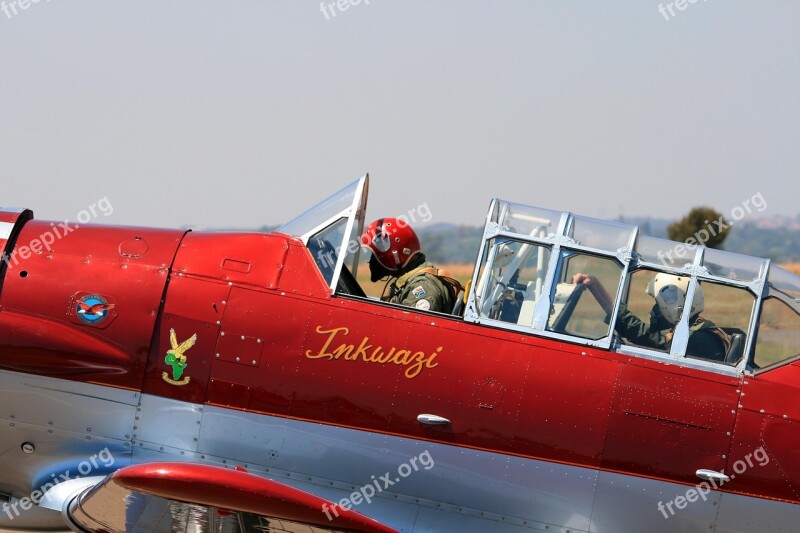 North American T6 Harvard Aircraft Fixed Wing Trainer Historic