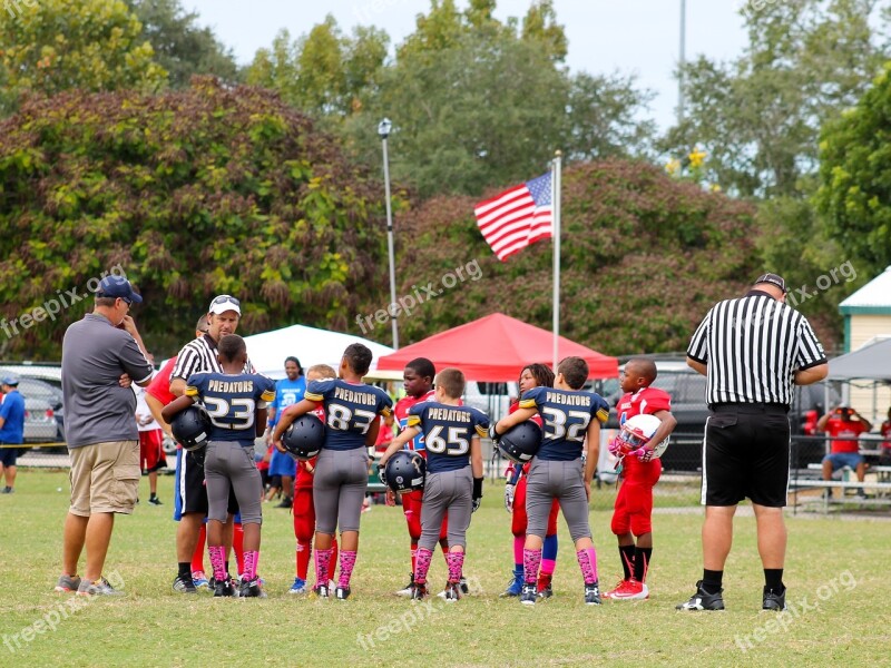 Youth Football Pee Wee Football Teammates American Football Coin Toss