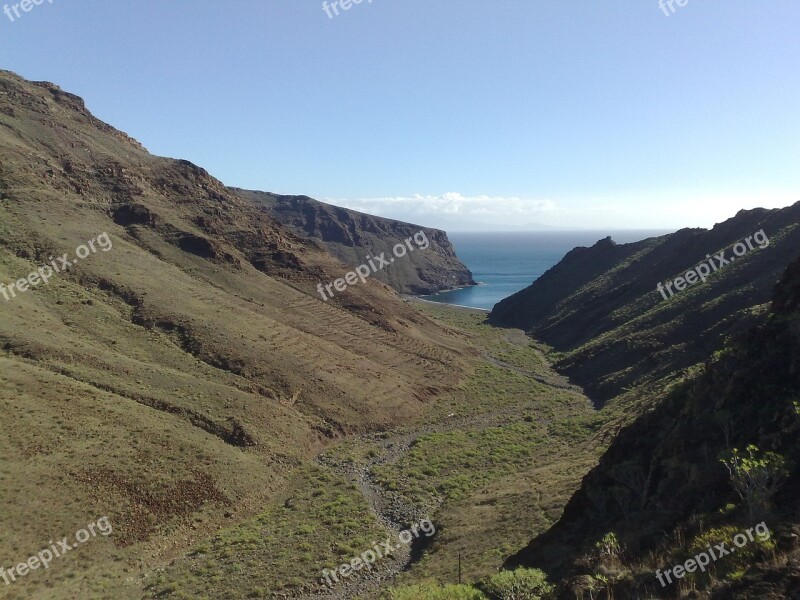 La Reptiles Spain B Mountains Sea