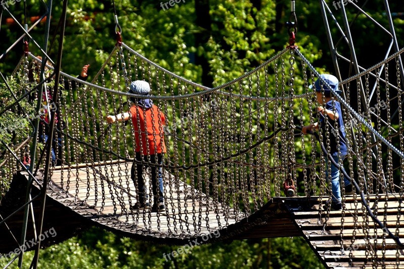 Suspension Bridge Chains Children Experience Height