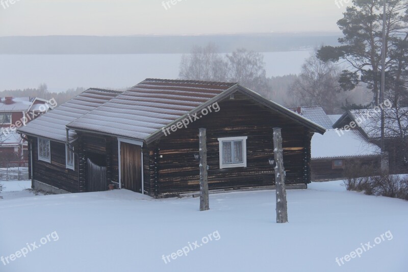 Misty Morning All White Cover Snow