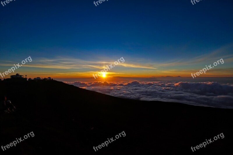 Haleakala Sunset Clouds Twilight Free Photos