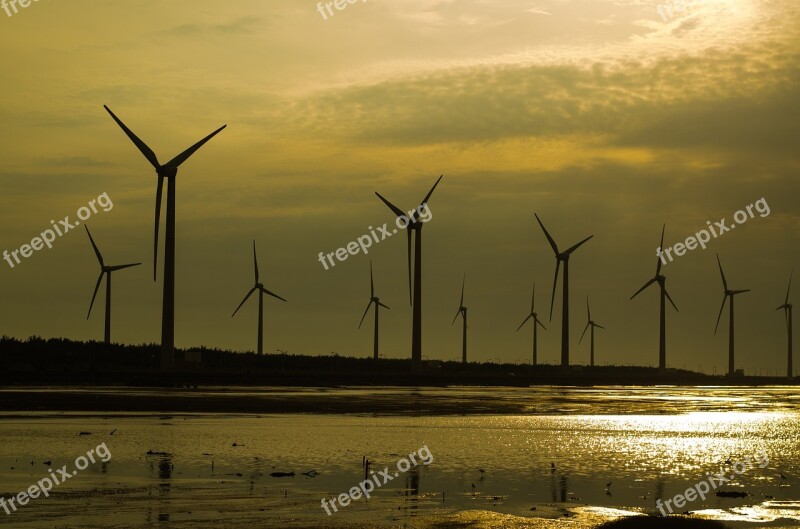 Wind Turbine On Sunset Sunset Wind Turbines Renewable Energy Wind Power