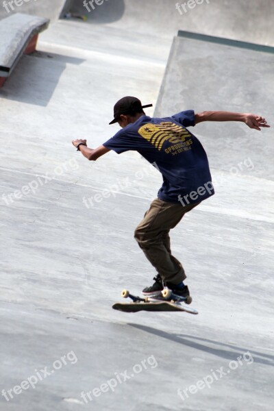 Skatepark Skateboards Boy Skater Skateboarding