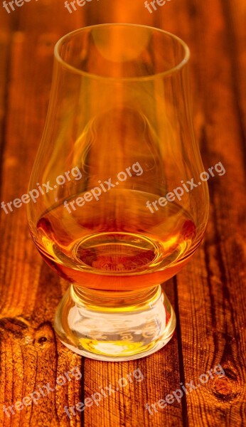 Whiskey Glass Glencairn Glass A Snifter Whisky Benefit From