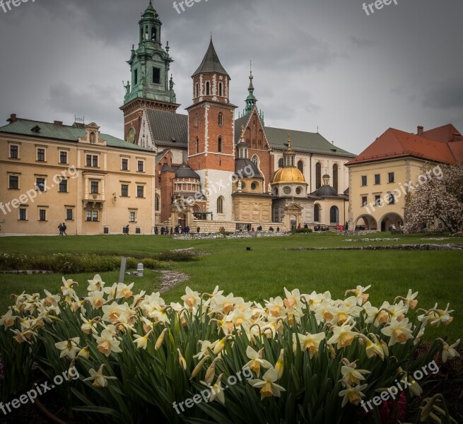 Kraków Wawel Castle Krakowský Castle The Narcissist