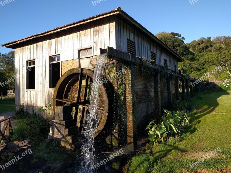 Mill Nature Wheel Water Path